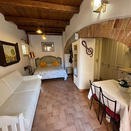 La Suite สโปเลโต ภายนอก รูปภาพ