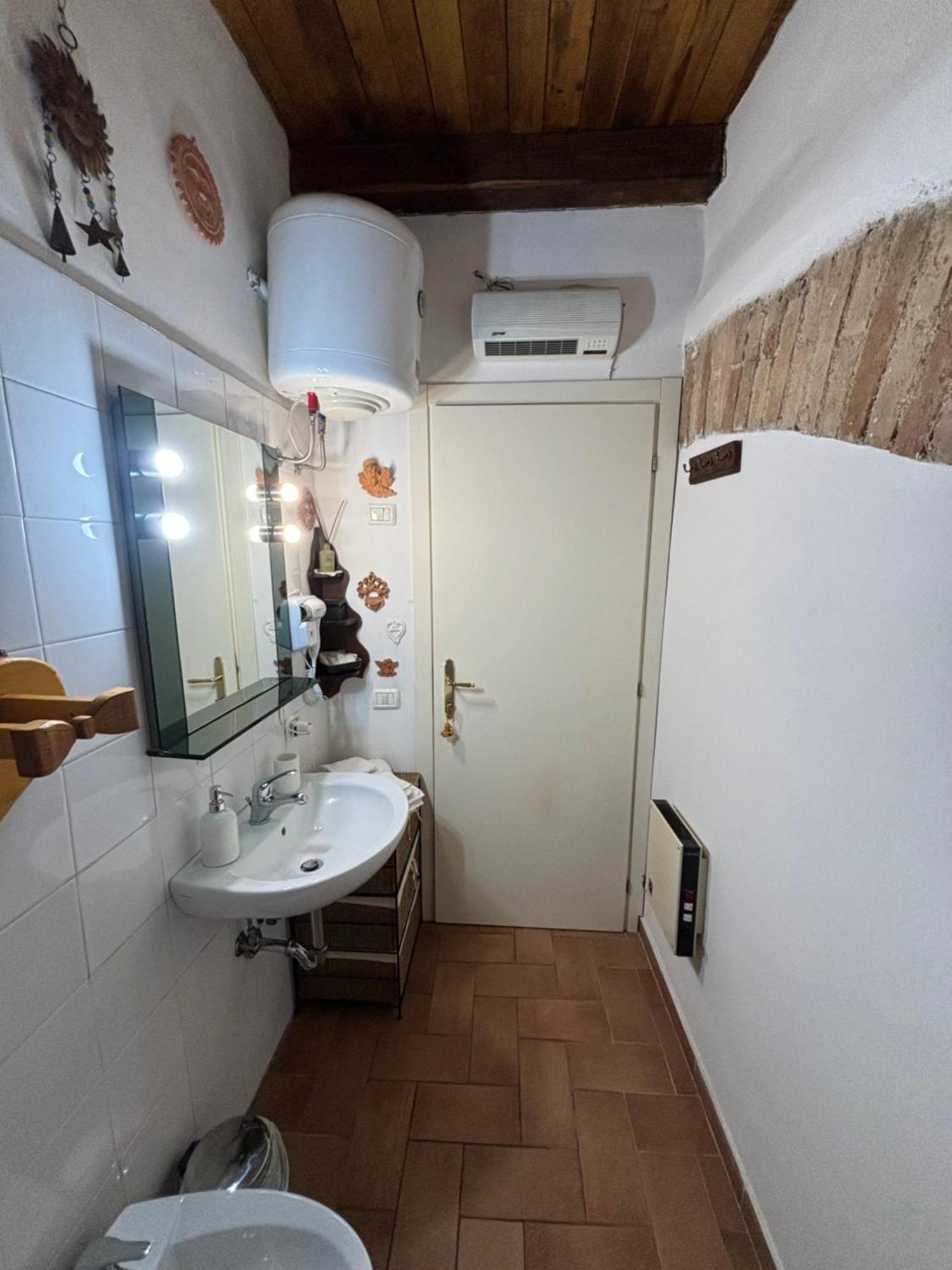 La Suite สโปเลโต ภายนอก รูปภาพ